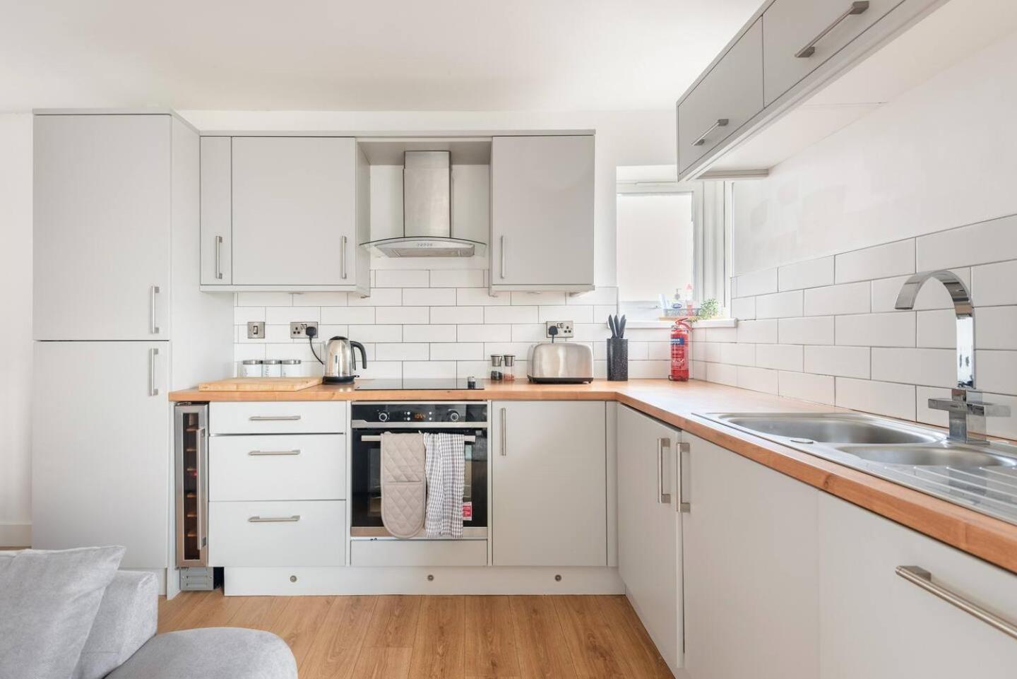 Luxurious 3-Bed Penthouse In Sheffield Apartman Handsworth Kültér fotó